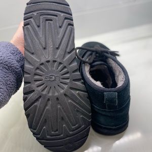 Men’s UGG black Neumel Chukka boots size 9